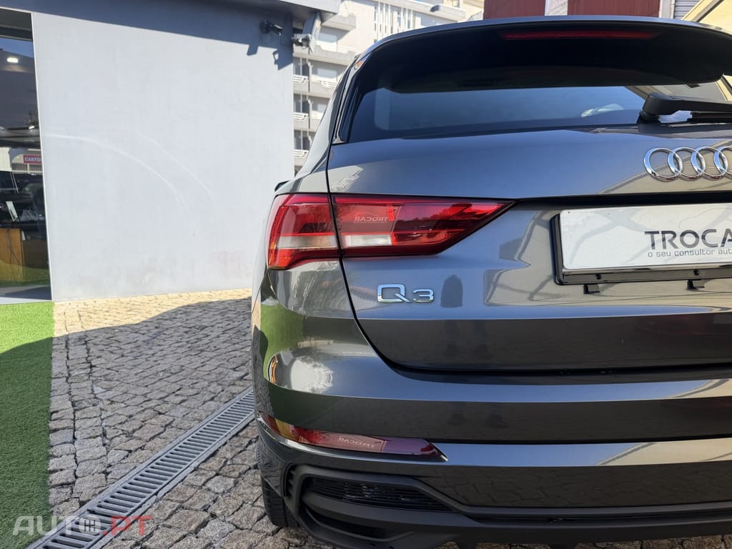Audi Q3 45 TFSIe S line S tronic