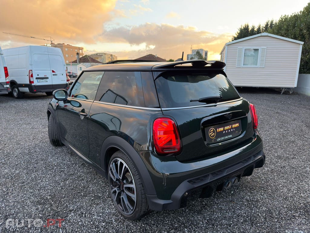 MINI John Cooper Works Premium JCW Plus Auto