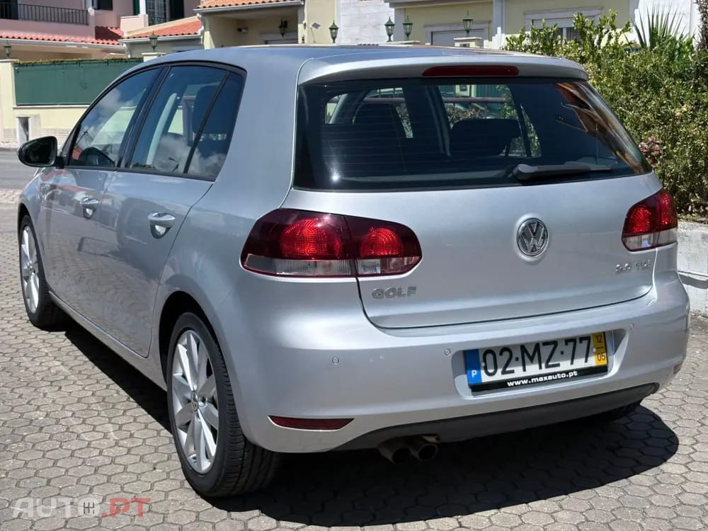 Volkswagen Golf 2.0 TDi Highline DSG