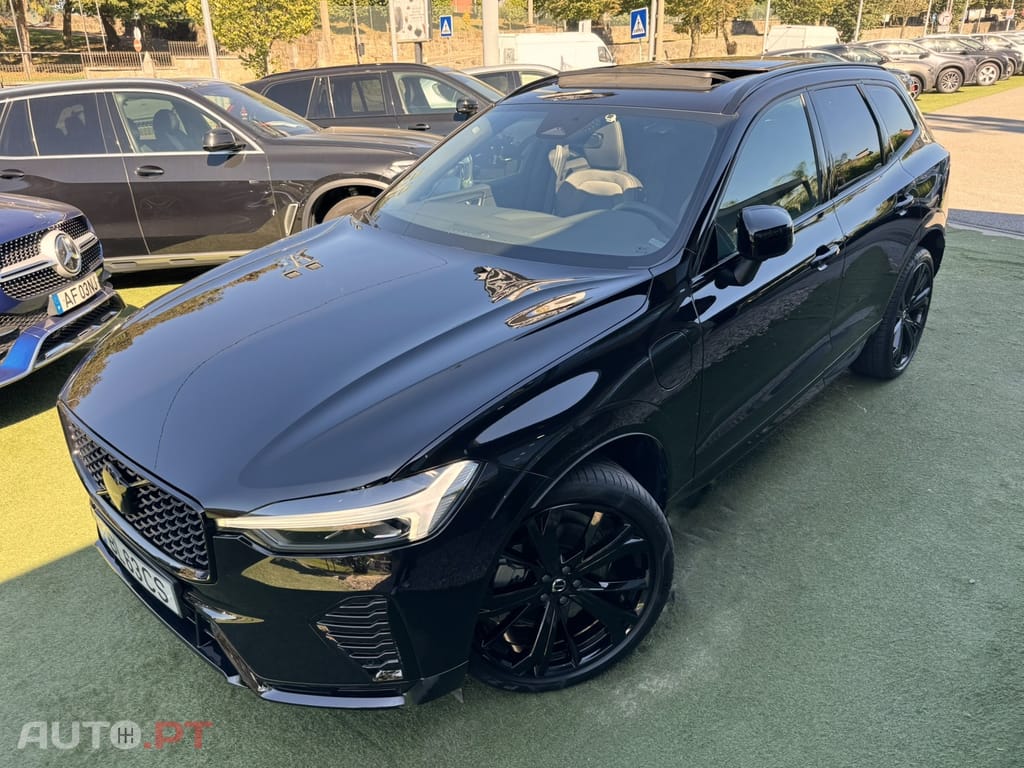 Volvo XC60 2.0 T6 PHEV Black Edition AWD