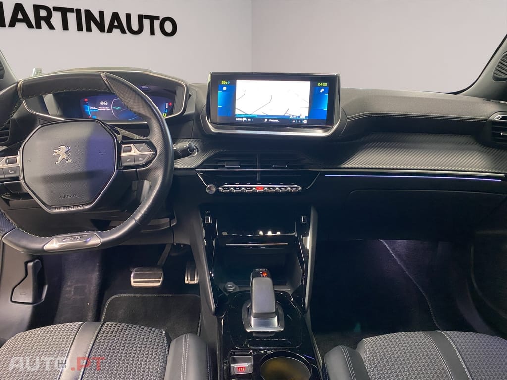 Peugeot E-2008 54 kWh GT