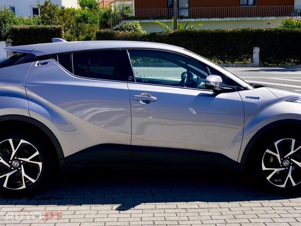 Toyota C-HR 1.8 Hybrid Exclusive