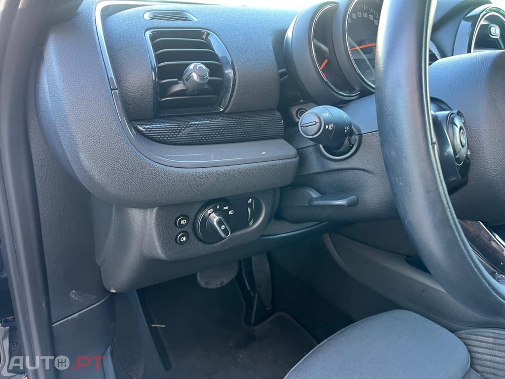 MINI Clubman Cooper SD Auto Desportiva