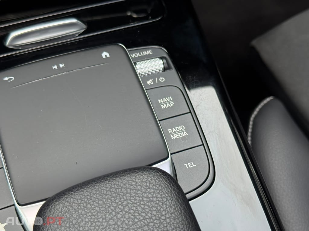 Mercedes-Benz A 250 e AMG Line