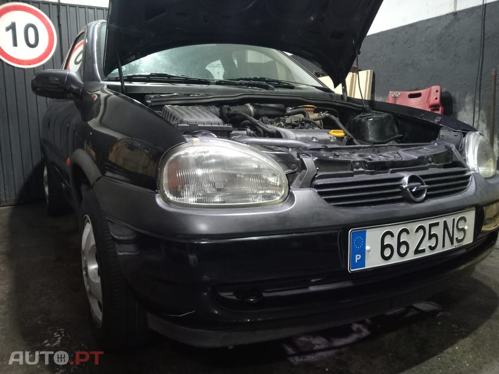 Opel Corsa 100