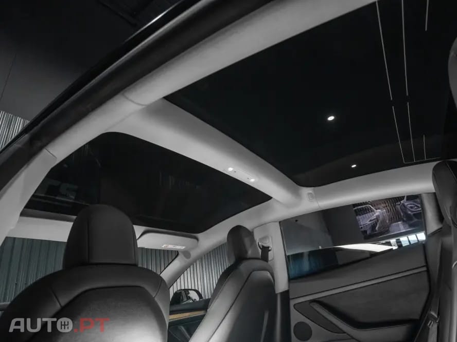 Tesla Model 3 Long-Range Dual Motor AWD