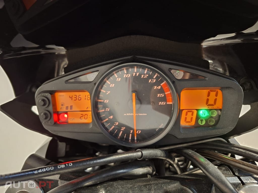 Suzuki GSR GSR 700