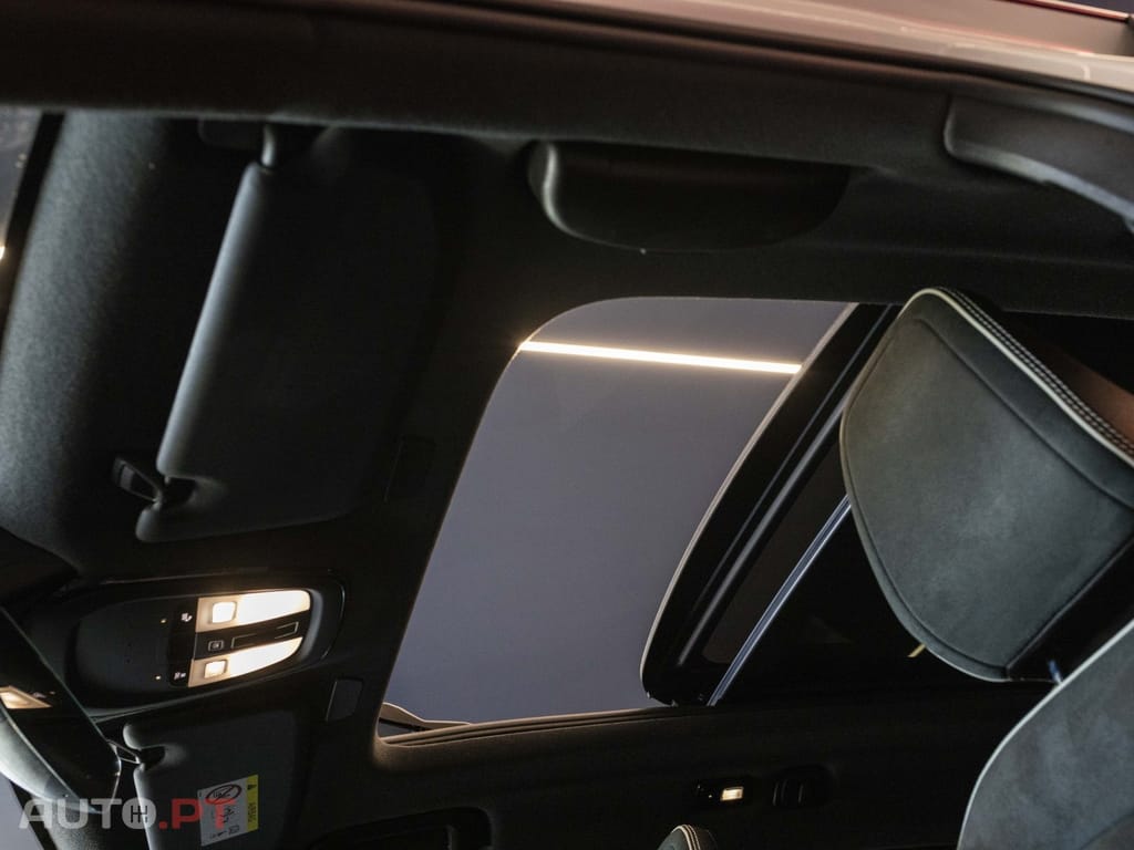 Volvo XC40 P8 AWD Recharge RDesign