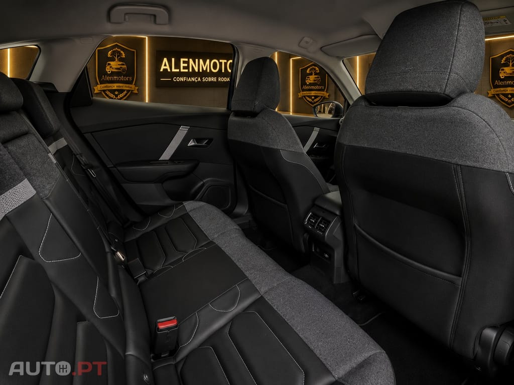Citroen C4 1.2 PureTech Shine Pack EAT8