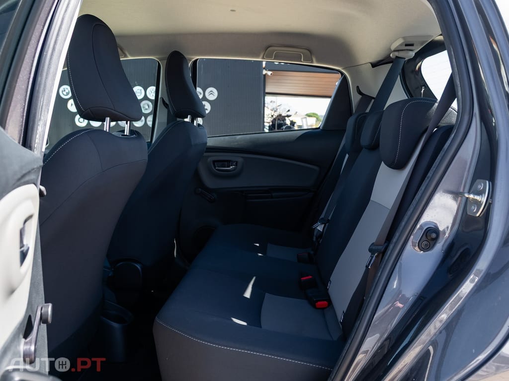 Toyota Yaris 1.0 VVT-i ACtive+AC