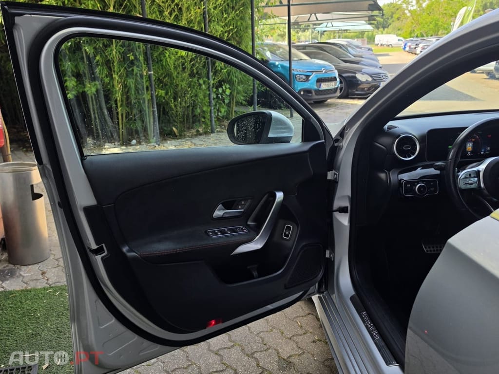 Mercedes-Benz A 250 e 8G-DCT AMG Line