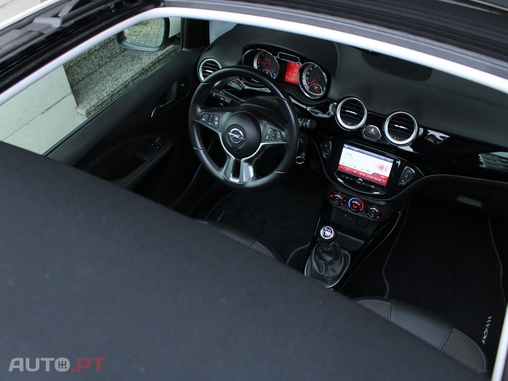 Opel Adam 1.0 T Rocks