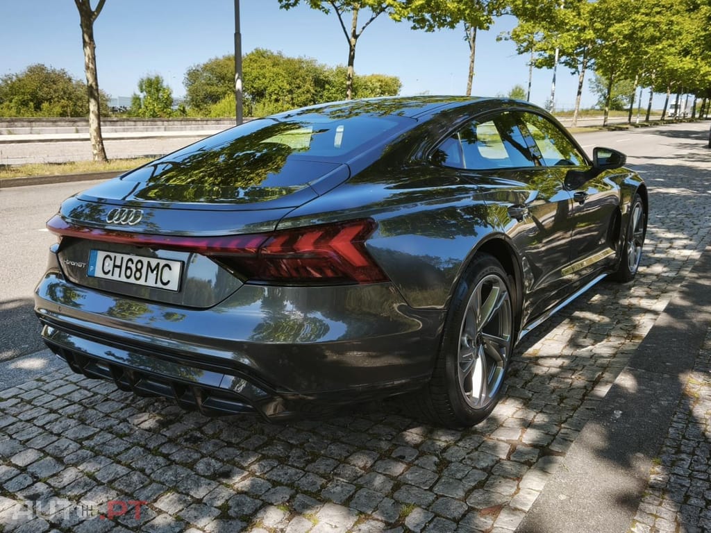 Audi E-Tron GT quattro