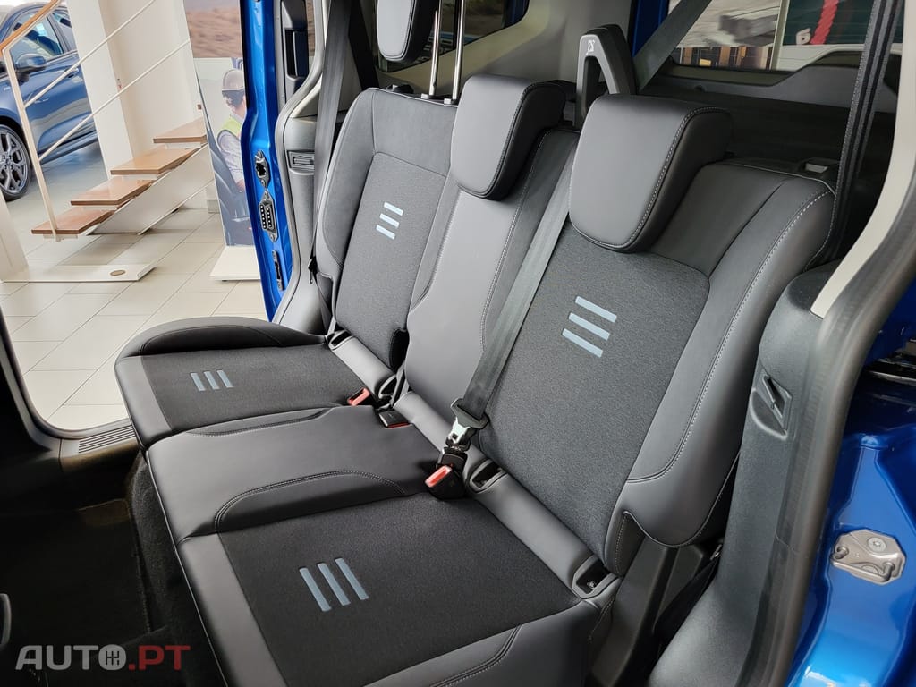 Ford Tourneo 1.0 EcoBoost Active