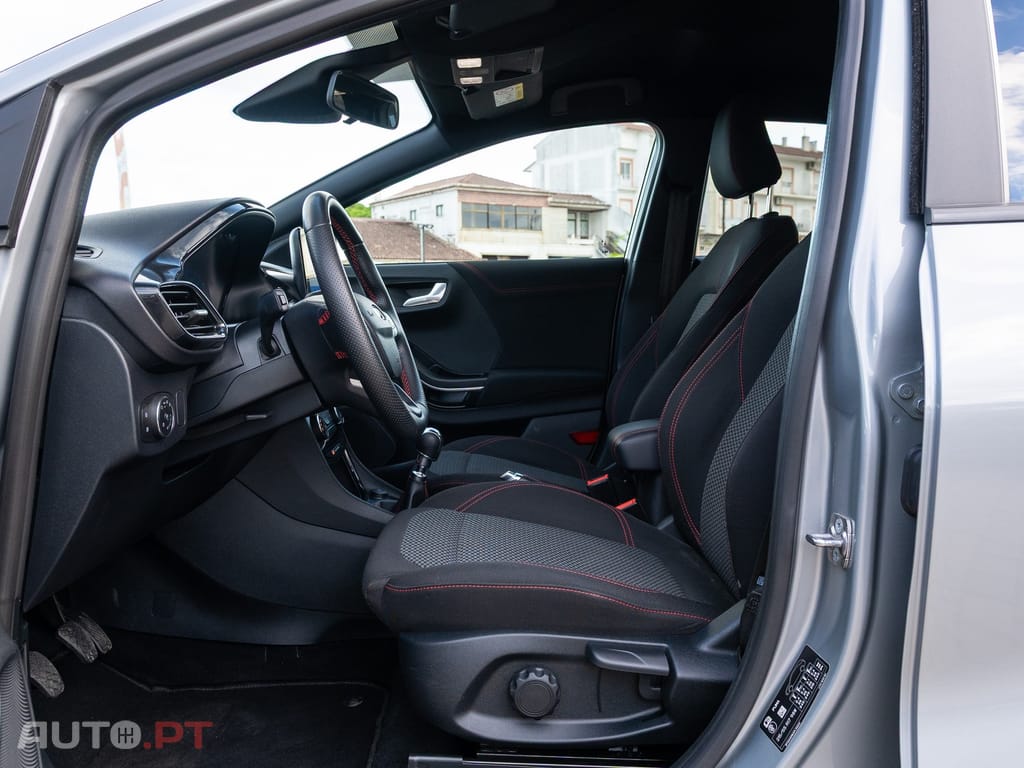 Ford Puma 1.0 EcoBoost MHEV ST-Line Design