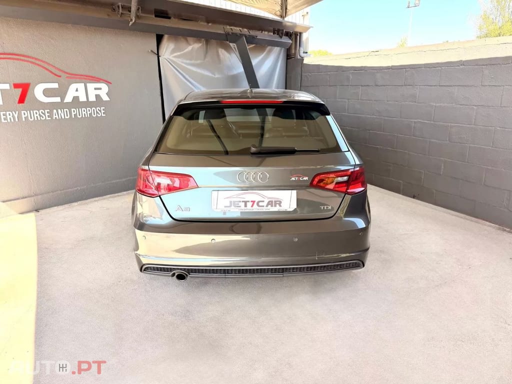 Audi A3 Sportback 1.6 TDI S-line S tronic — fotografia 8