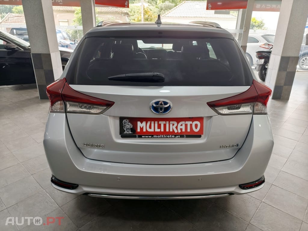 Toyota Auris Touring Sports 1.8 HSD Exclusive+Navi