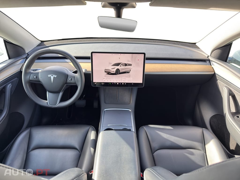 Tesla Model Y Long Range Dual Motor AWD