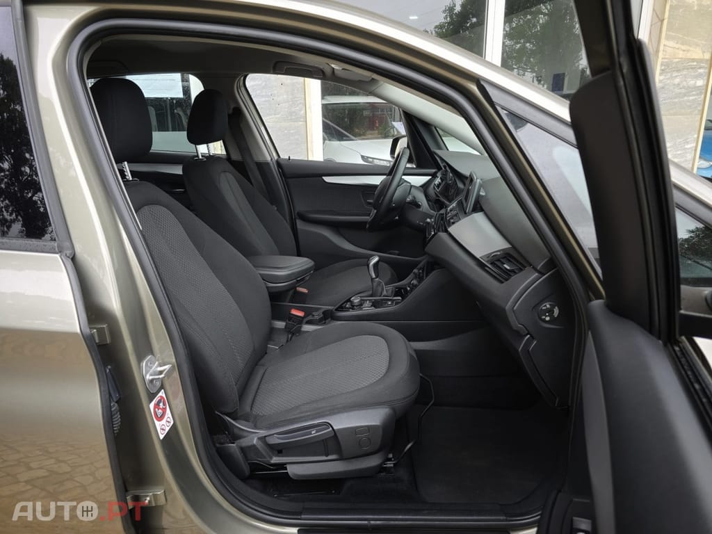BMW 216 d Advantage