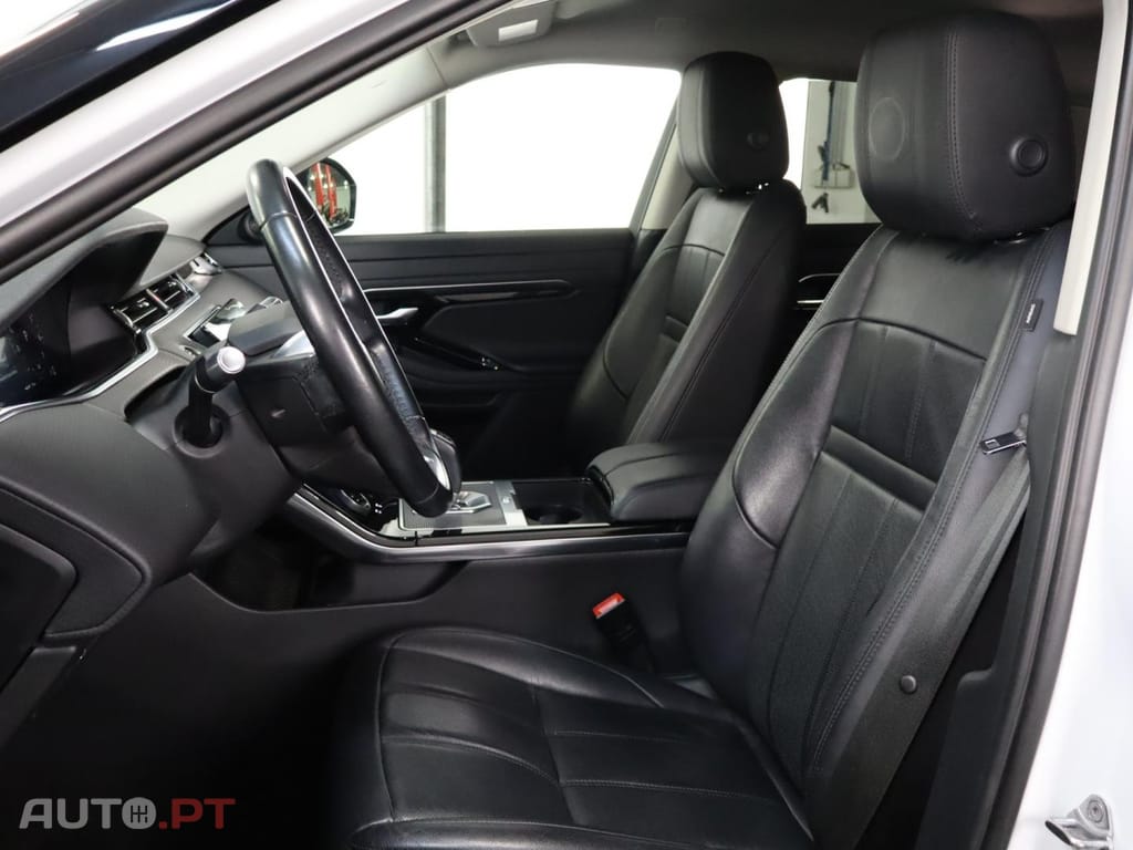 Land Rover Evoque 1.5 P300e AWD SE Auto