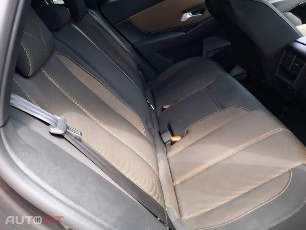 DS DS7 Crossback E-Tense Bastille+ EAT8