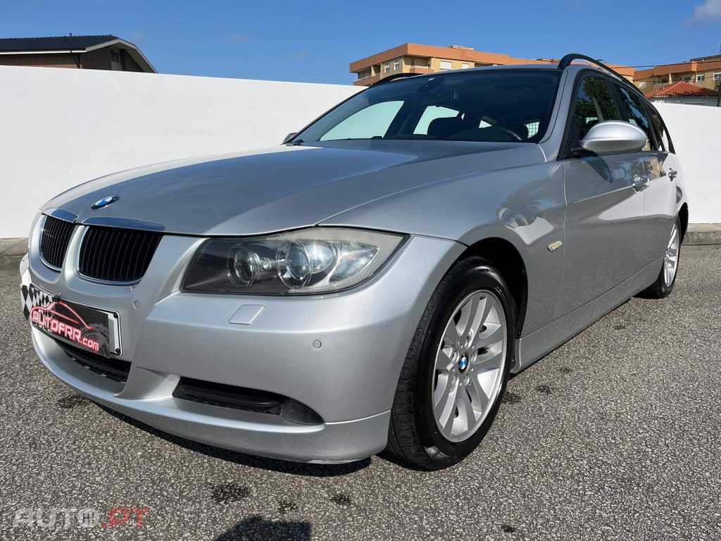 BMW 318 d Touring Navigation Sport
