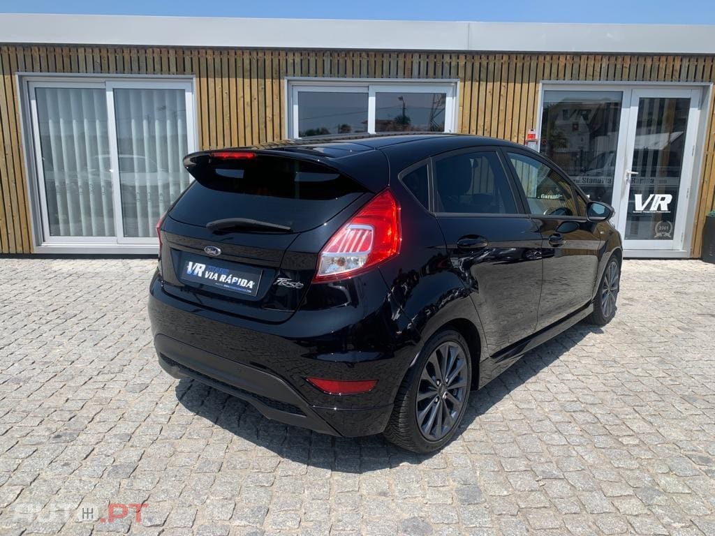 Ford Fiesta 1.5 TDCi ST-LINE