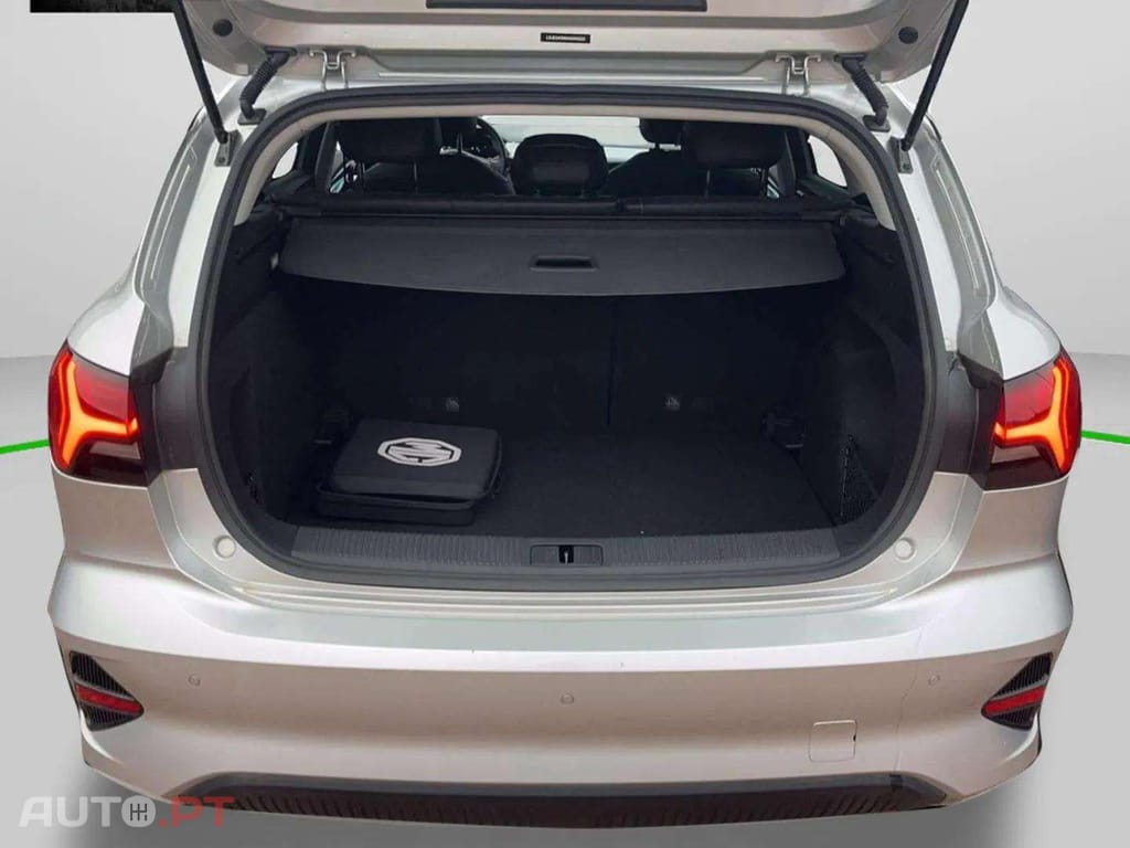 MG MG5 I.V.A DEDUTÍVEL Luxury