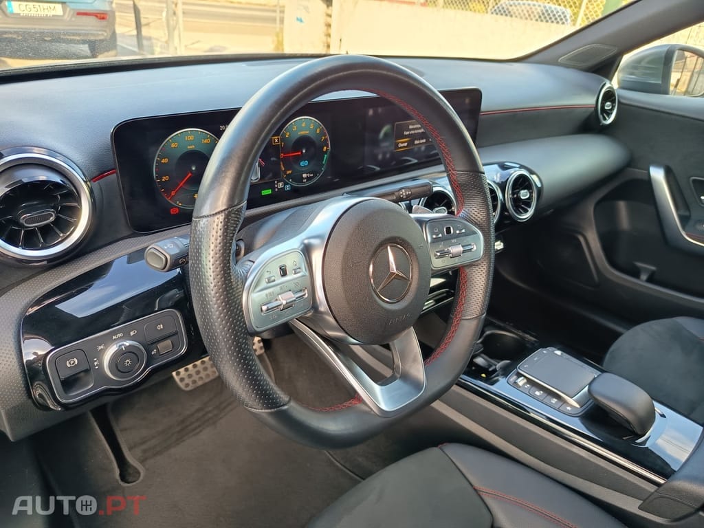 Mercedes-Benz A 250 e AMG Line