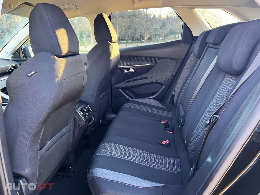 Peugeot 3008 1.6 BlueHDi Active Pack EAT8