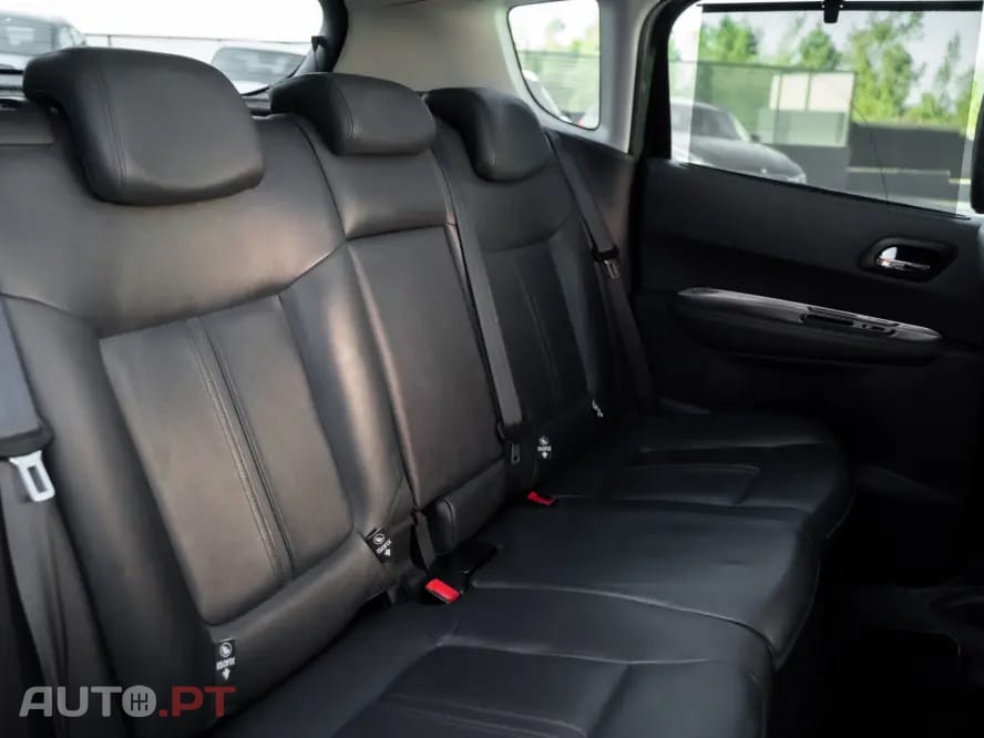 Peugeot 3008 2.0 HDi Hybrid4