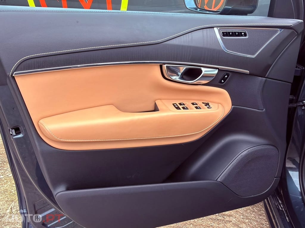 Volvo XC90 2.0 T8 PHEV Inscription Expression AWD