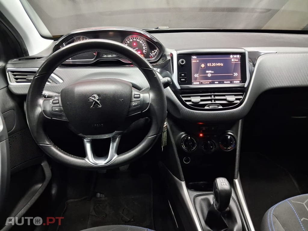 Peugeot 2008 1.2 PureTech Style