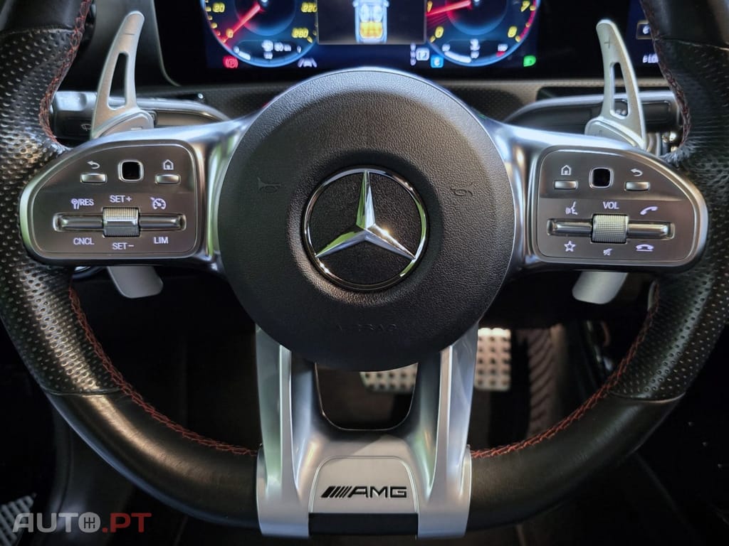 Mercedes-Benz A 180 7G-DCT AMG Line