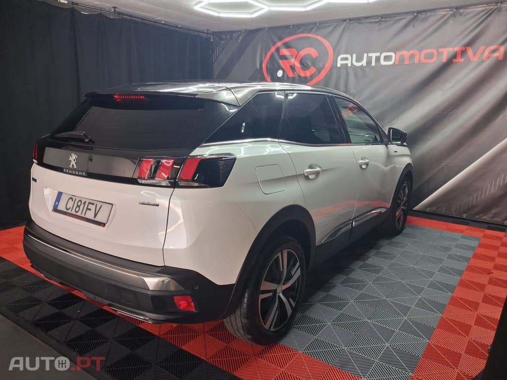 Peugeot 3008 1.2 PureTech GT Line — fotografia 4