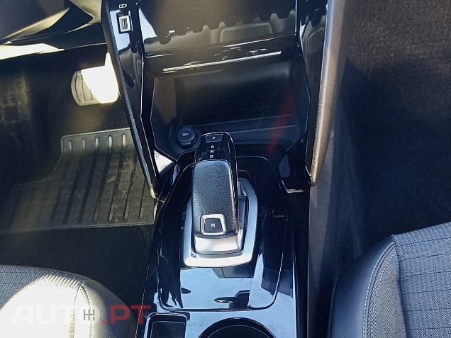Peugeot 2008 Puretech Allure