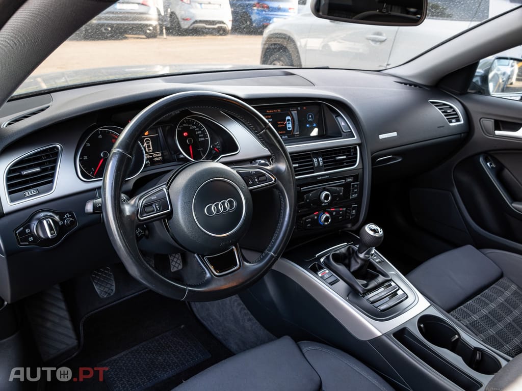 Audi A5 2.0 TDi S-line