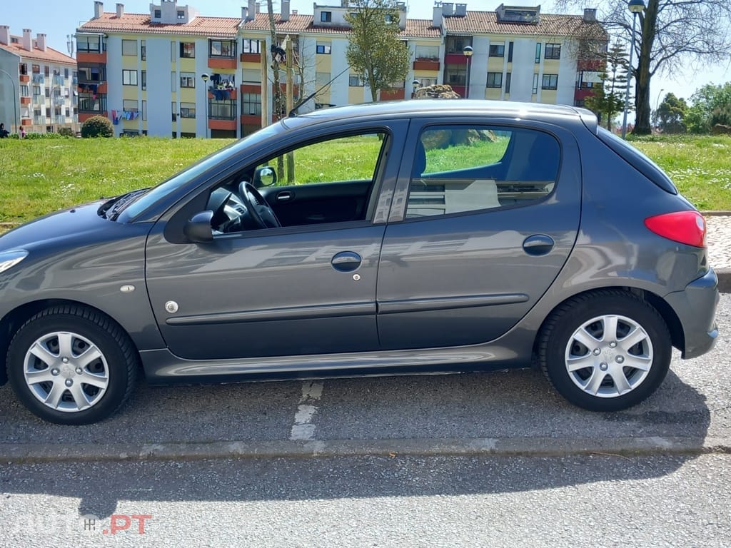 Peugeot 206 + 1.4 HDI Basis