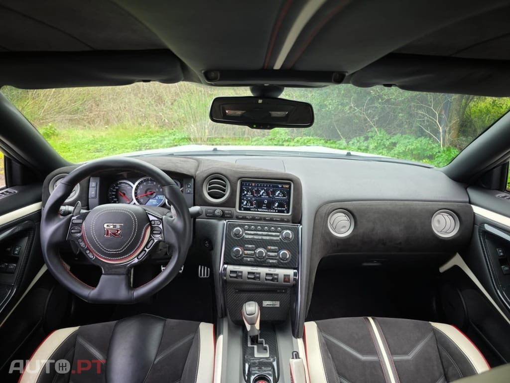 Nissan GT-R 3.8 V6 Black Edition