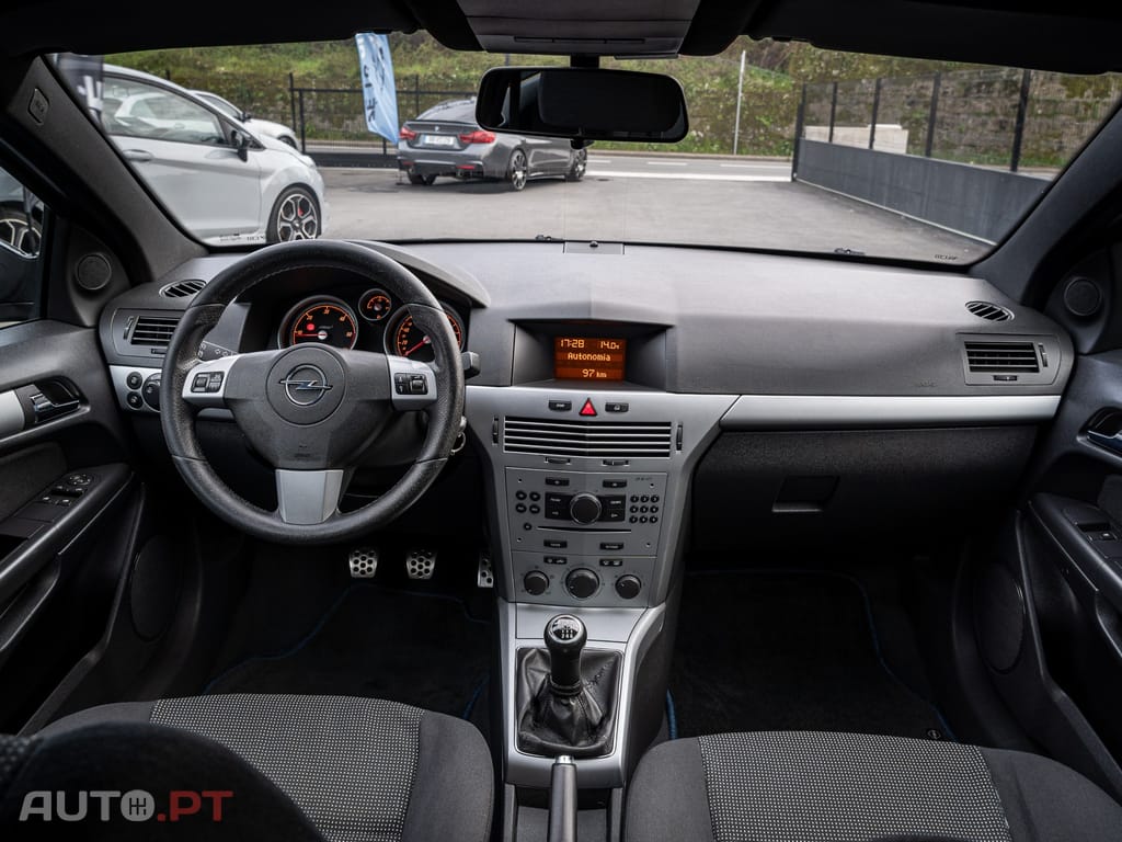 Opel Astra GTC 1.7 CDTi