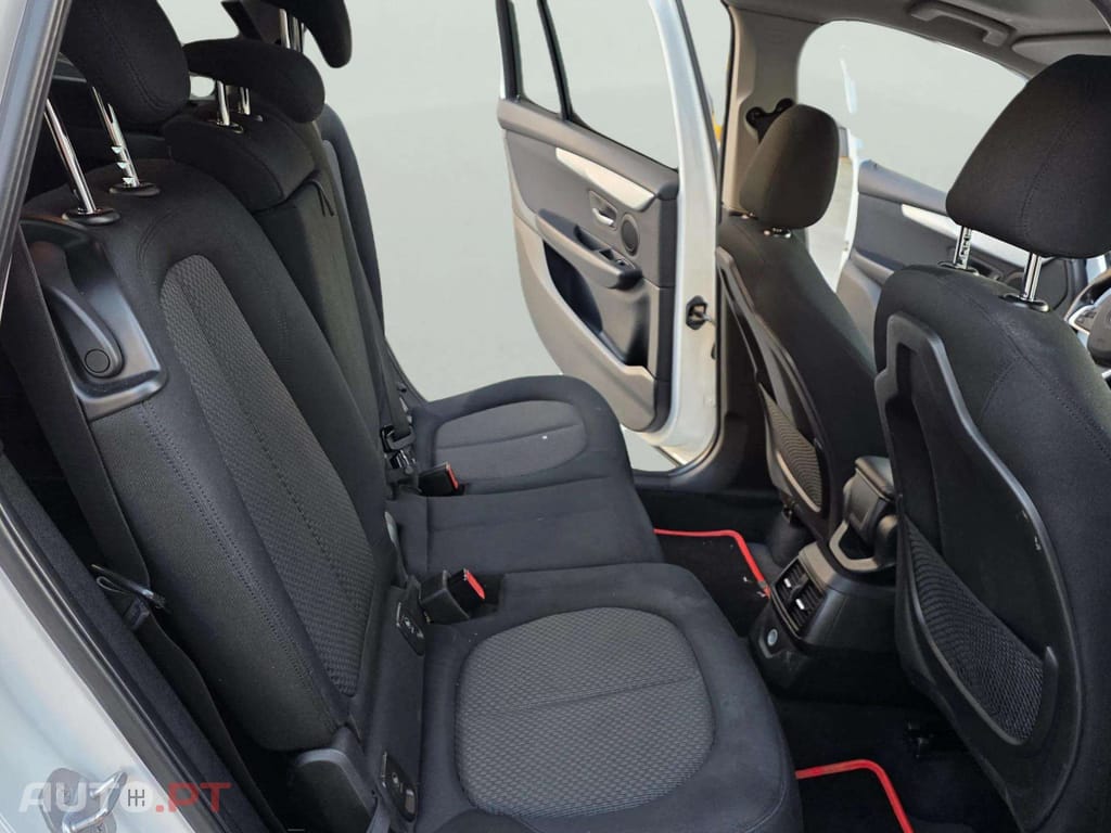 BMW 218 Gran Tourer d 7L Line Luxury