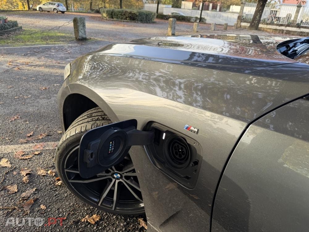 BMW 330 e Pack M Auto