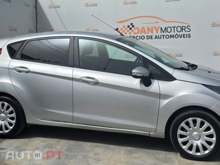 Ford Fiesta 1.0 EcoBoost S&S TITANIUM