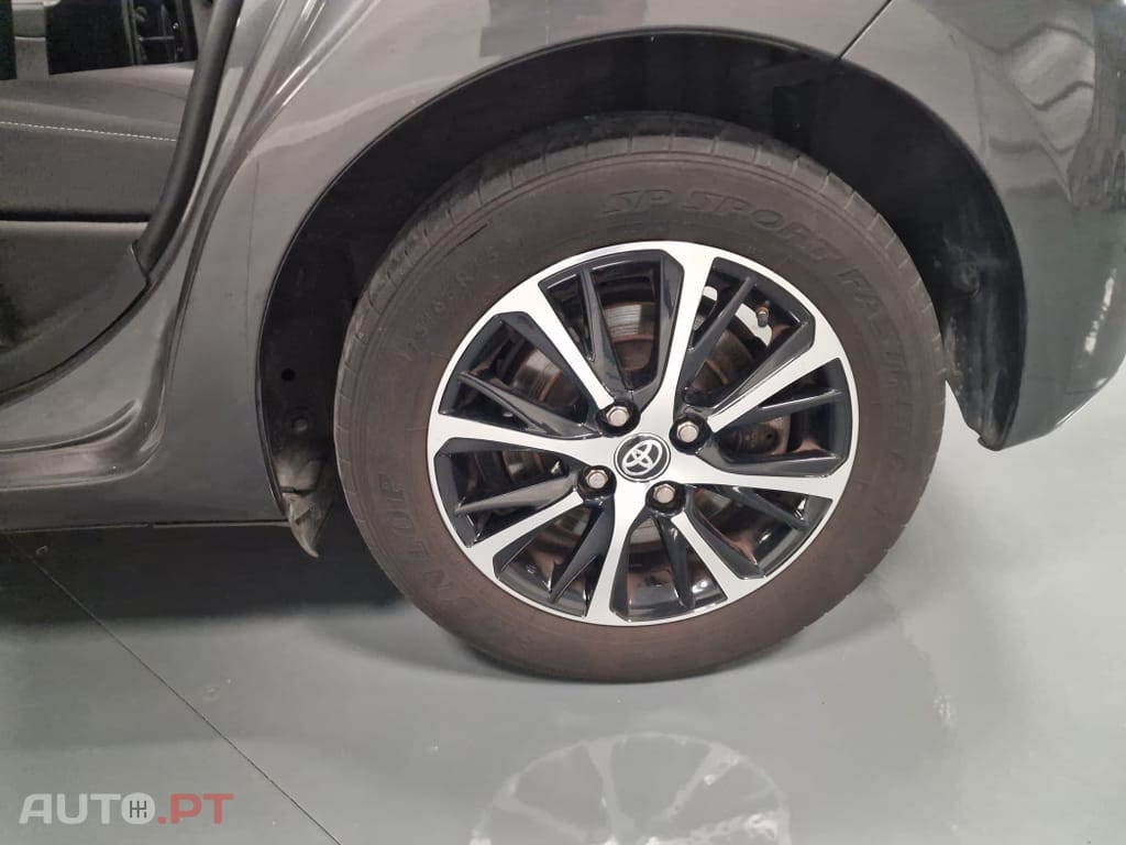 Toyota Yaris 1.5 HSD Comfort