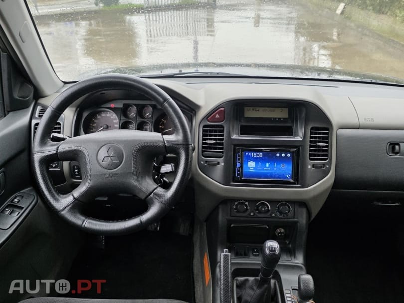 Mitsubishi Pajero 3.2 DI-D GLS ABS+EC+TA