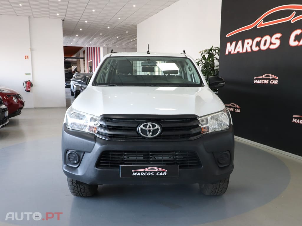 Toyota Hilux 2.4D LN105L CX MADEIRA