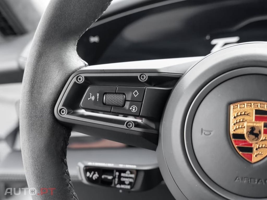 Porsche Taycan I.V.A DEDUTIVEL GTS 