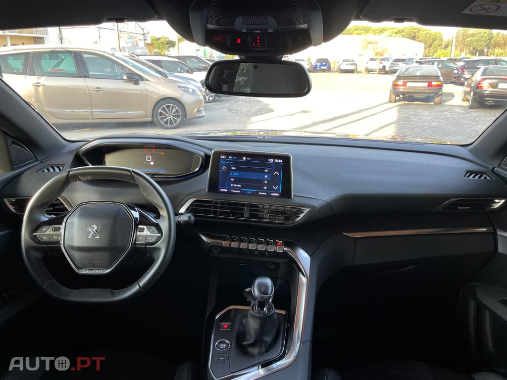 Peugeot 3008 1.2 PureTech Active