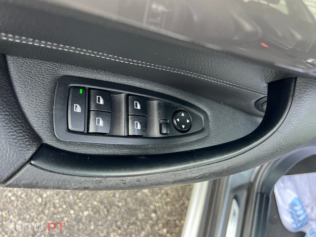 BMW X1 16 d sDrive Auto Line Sport