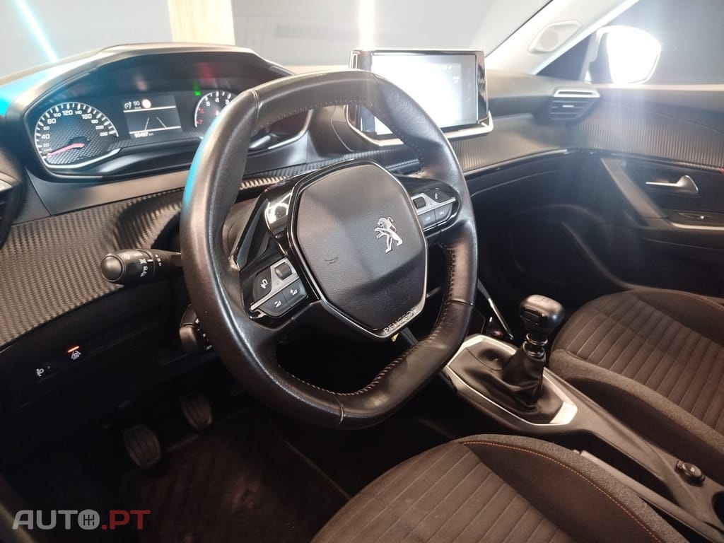 Peugeot 2008 1.5 BlueHDi Active